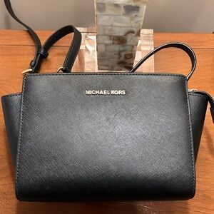 Michael Kors Selma Medium Black Saffiano Leather Crossbody Bag